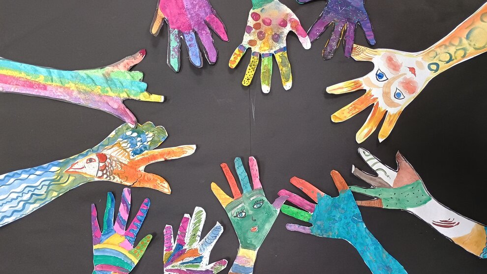 Kunstprojekt der Klasse 7E Hände_Kunst_ZAN_1